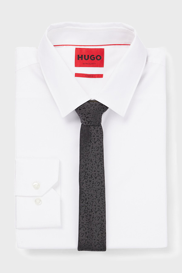 TIE HUGO - 022